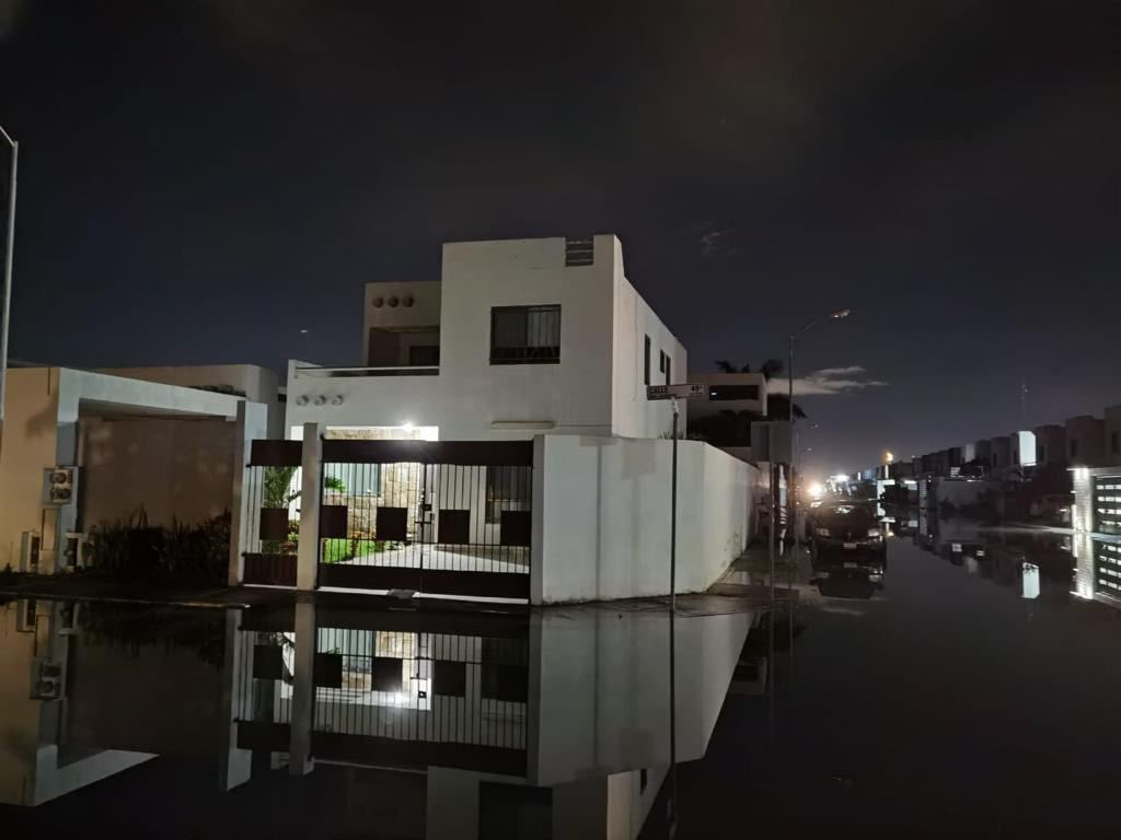 Regresa la energía eléctrica al Fraccionamiento Las Américas